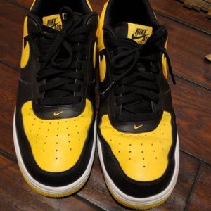 Nike air force 1 black and yellow